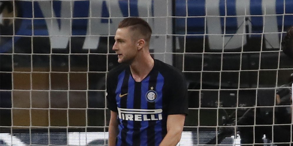 Usir Manchester City dan Barcelona, Inter Milan Tambah Masa Abdi Skriniar