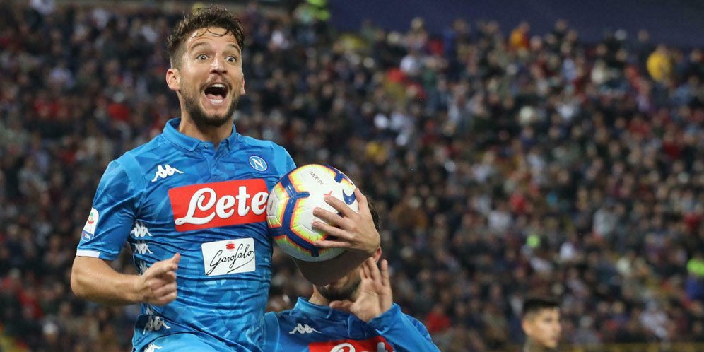 Bantah Ingin ke MU, Dries Mertens Berhasrat Lanjutkan Karir di Napoli