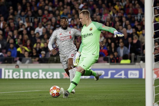 Kiper dan Lini Belakang