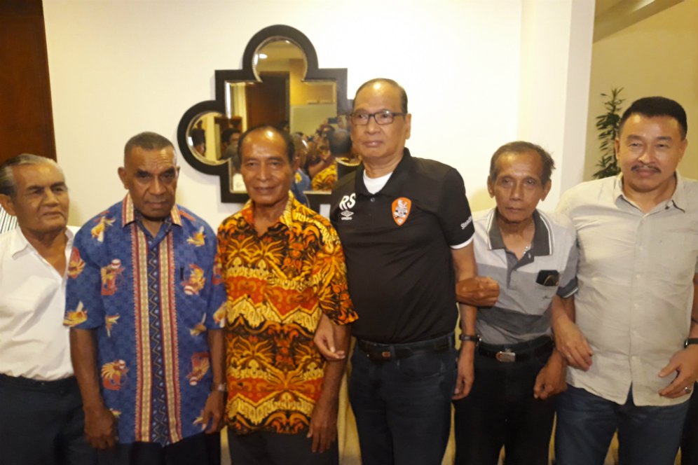 Rahim Soekasah Deklarasikan Diri Sebagai Calon Ketum PSSI