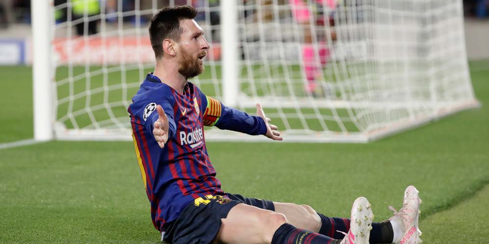 Messi Hipnotis Van Dijk dan Meme Lucu Kekalahan Liverpool atas