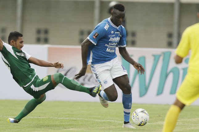 Ezechiel N'Douassel (Persib Bandung)