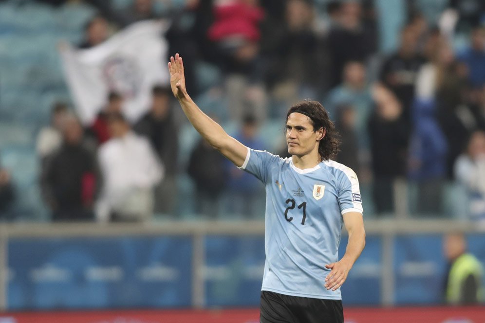 Pakai Nomor Keramat 7 di Manchester United, Edinson Cavani Bangga Bukan Main