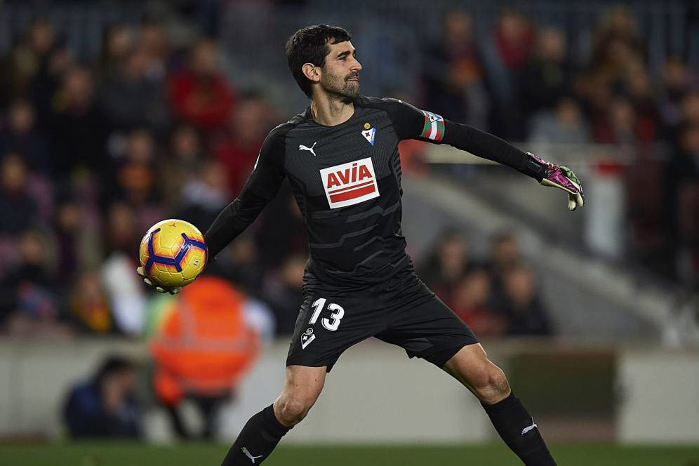 Manchester City Bidik Kiper Veteran Berusia 35 Tahun