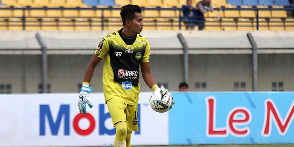 Persebaya Berharap Segera Ada Keputusan Status Abduh Lestaluhu dan Angga Saputra
