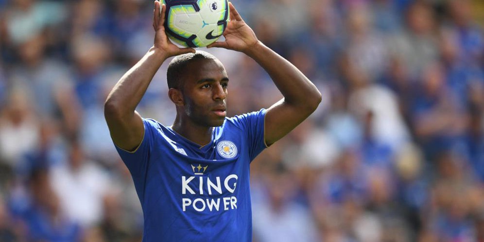 Ricardo Pereira menjadi andalan Leicester City pada musim 2018/19. (c) Talksport