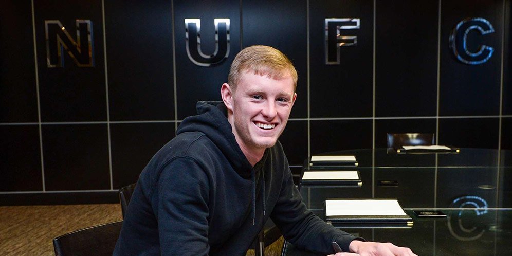Demi MU, Sean Longstaff Tolak Perpanjang Kontrak di Newcastle