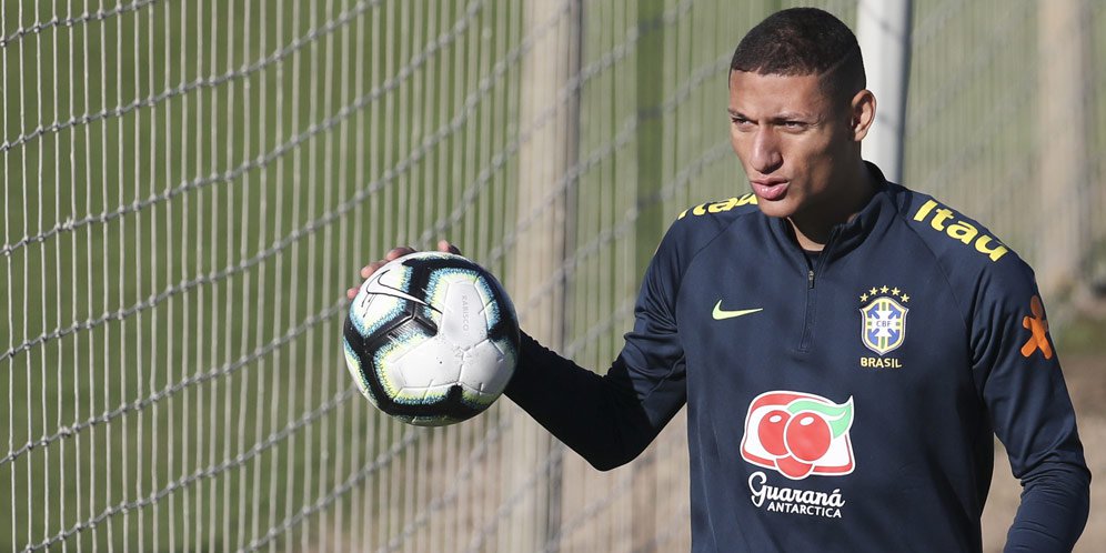 Nomor WhatsApp Bocor ke Publik, Richarlison Kebanjiran 10 Ribu Pesan Dalam Lima Menit!