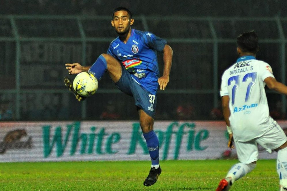 Agil Munawar, Idola Baru Aremania di Sektor Bek Sayap Arema