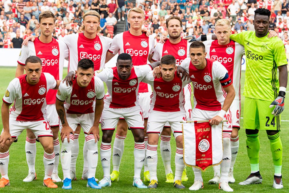 Ajax dan Heracles 'Mogok' Main Selama Satu Menit, Ini Penyebabnya