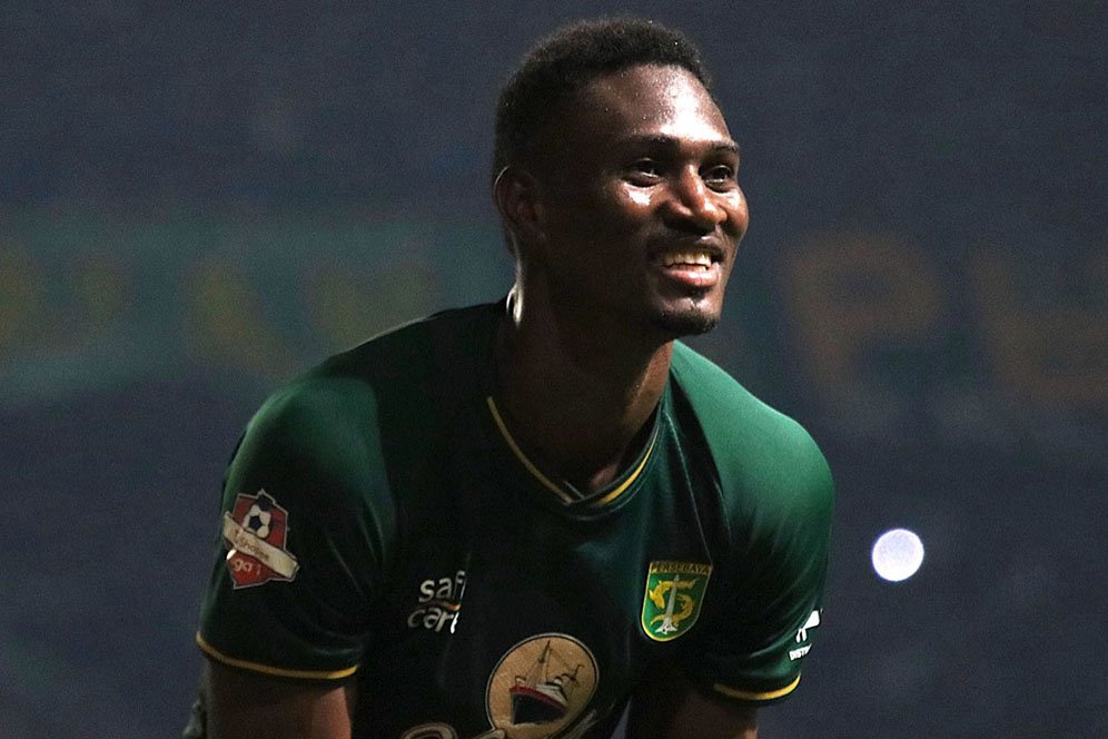 Tanggapan Pelatih Persebaya Terkait Gelar Top Skor Amido Balde