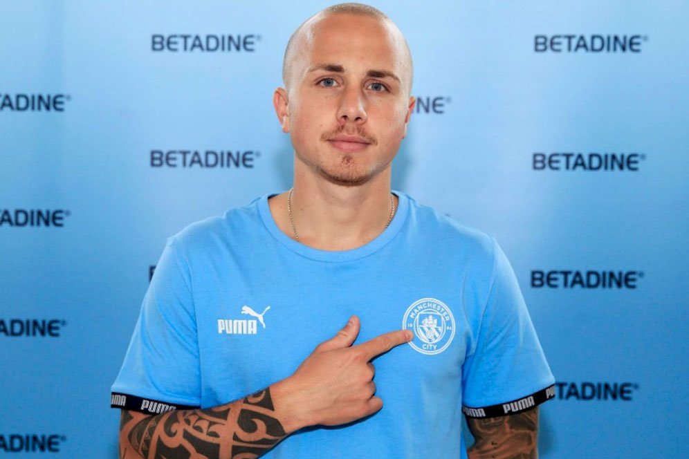 Manchester City Resmi Rekrut Kembali Angelino