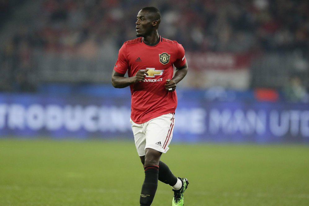 Performa Mulai Membaik, Eric Bailly: Ini Semua Berkat Fans MU!