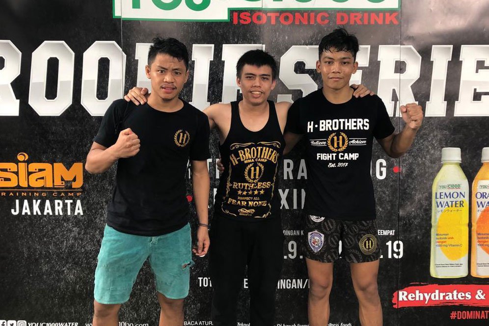 Dua Petarung Indonesia Menang TKO pada Kickboxing Tournament