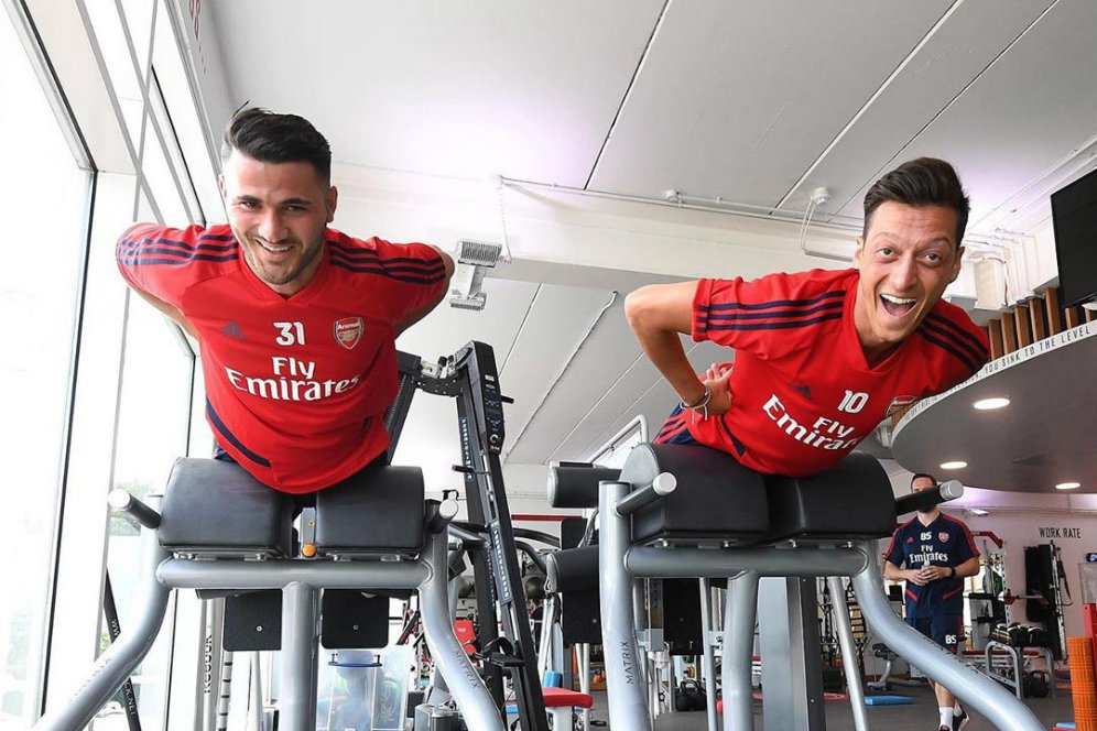 Kabar Baik, Arsenal Sudah Bisa Mainkan Kolasinac dan Ozil