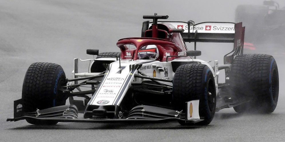 Raikkonen-Giovinazzi Dipenalti, Hamilton-Willams Dapat Poin