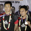 Juara Dunia, Ahsan/Hendra Disambut Keluarga Setiba di Tanah Air