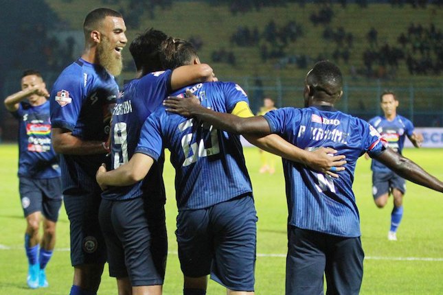 Arema Banyak Kebobolan, Hamka Hamzah: Buah Permainan Menyerang Arema Banyak Kebobolan, Hamka Hamzah: Buah Permainan Menyerang
