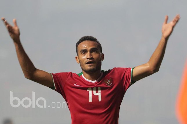 Winger kiri: Rizky Pora