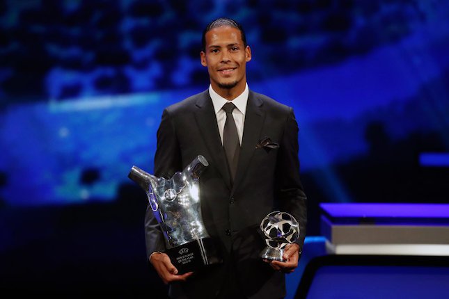 Virgil van Dijk meraih penghargaan Pemain Terbaik UEFA 2018-19 (c) AP Photo