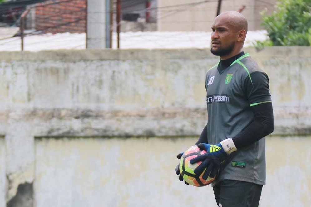 Kompetisi Dihentikan, Kiper Persela Urus Bisnis Restoran