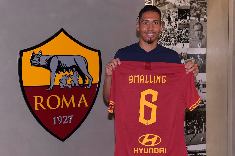 AS Roma Mau Smalling? Manchester United Patok Harga Segini