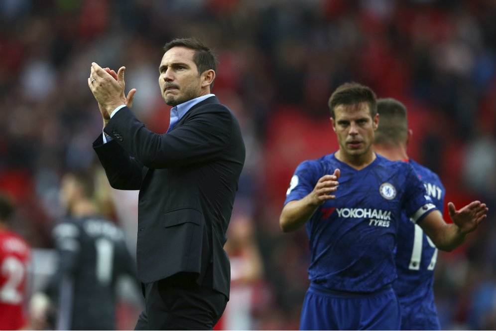 Cesar Azpilicueta Dukung Frank Lampard Orbitkan Pemain Muda