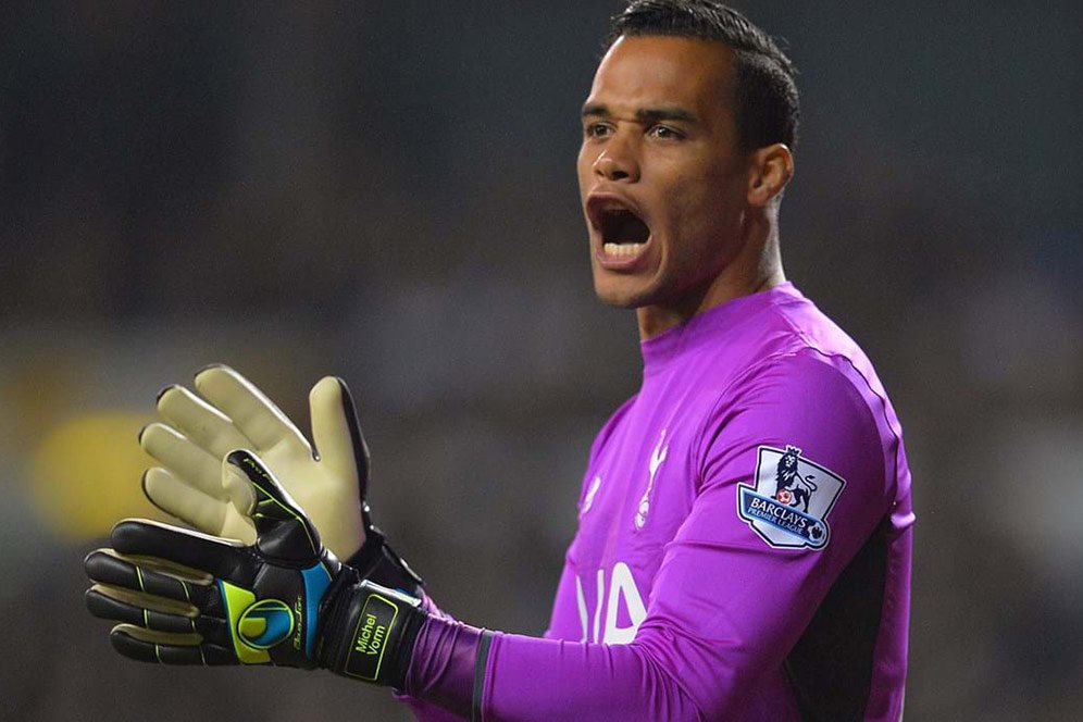 Sebelum Lonergan, Liverpool Sempat Pertimbangkan Kiper Ini Sebelum Lonergan, Liverpool Sempat Pertimbangkan Kiper Ini