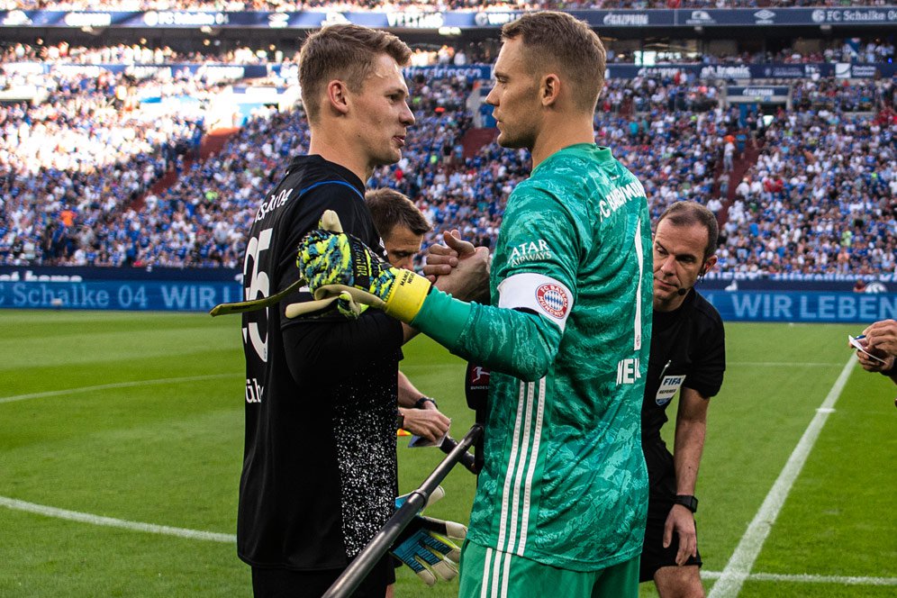 Manuel Neuer Cedera, Bayern Munchen Buka Opsi Pulangkan Alexander Nubel 