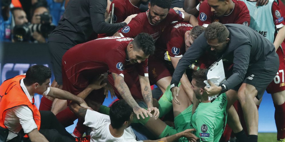 Cedera Gara-gara Ulah Suporter, Adrian Diragukan Tampil Lawan Southampton