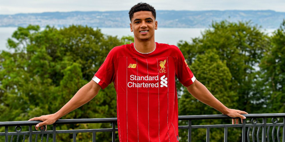 Liverpool Resmi Beri Kontrak Baru untuk Ki-Jana Hoever