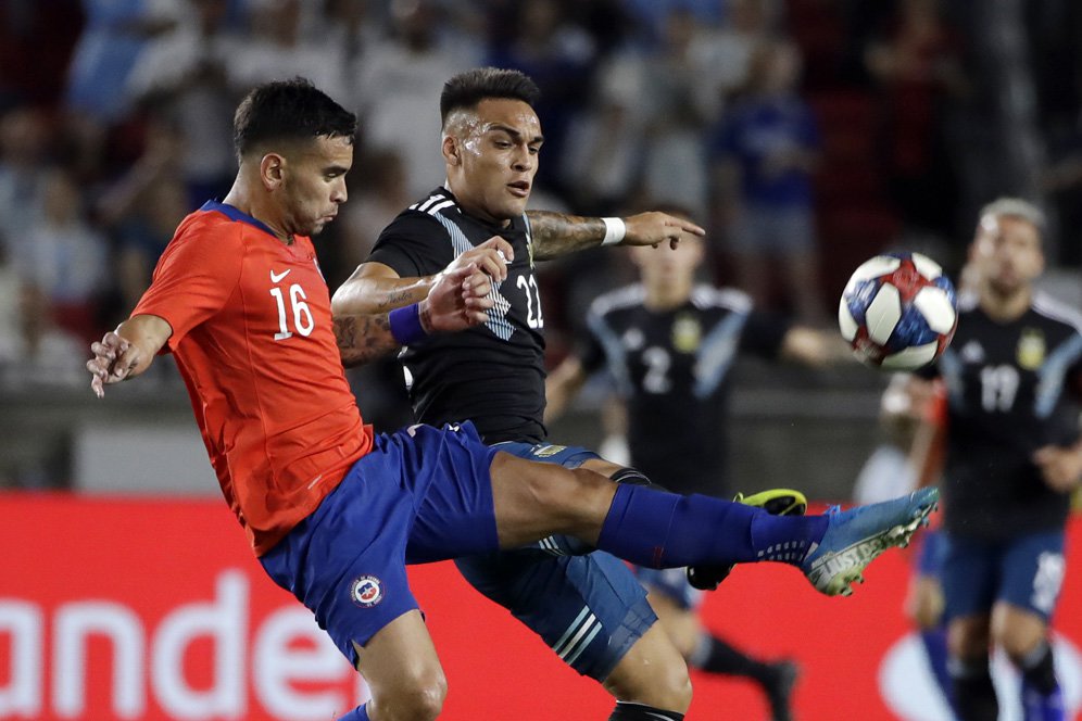 Hasil Pertandingan Chile vs Argentina: Skor 0-0 Hasil Pertandingan Chile vs Argentina: Skor 0-0