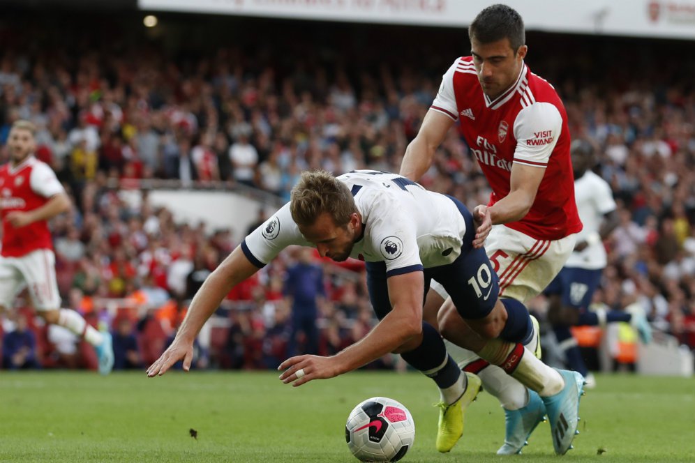 Arsenal vs Tottenham, Harry Kane: Saya Tidak Diving!