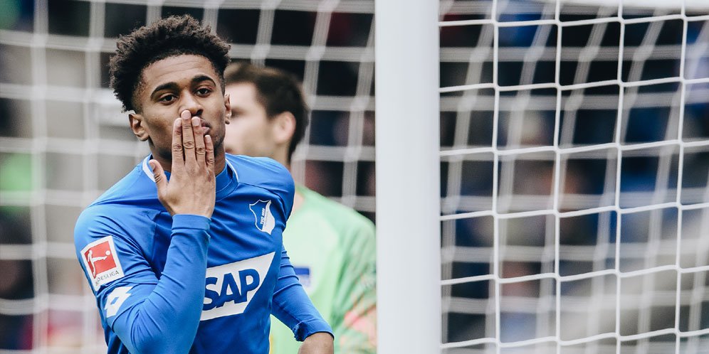 Selebrasi Reiss Nelson (c) Bundesliga