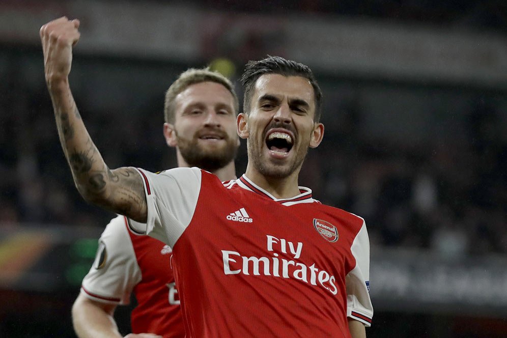 Ceballos Cedera, Arsenal Andalkan Mesut Ozil atau Granit Xhaka?