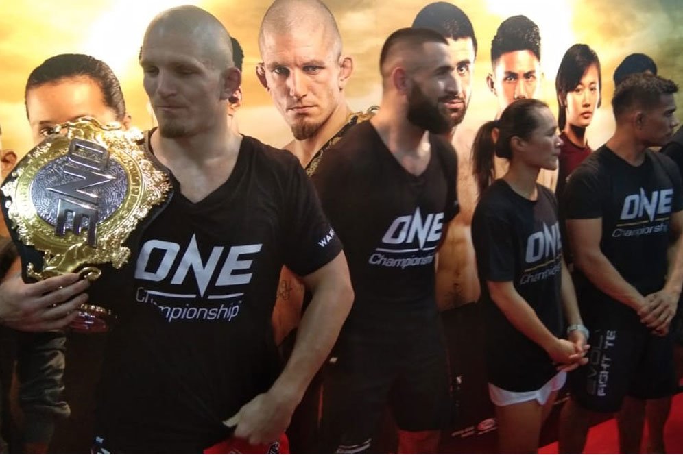 ONE Championship: Juara Welterweight Hadiri Latihan Terbuka