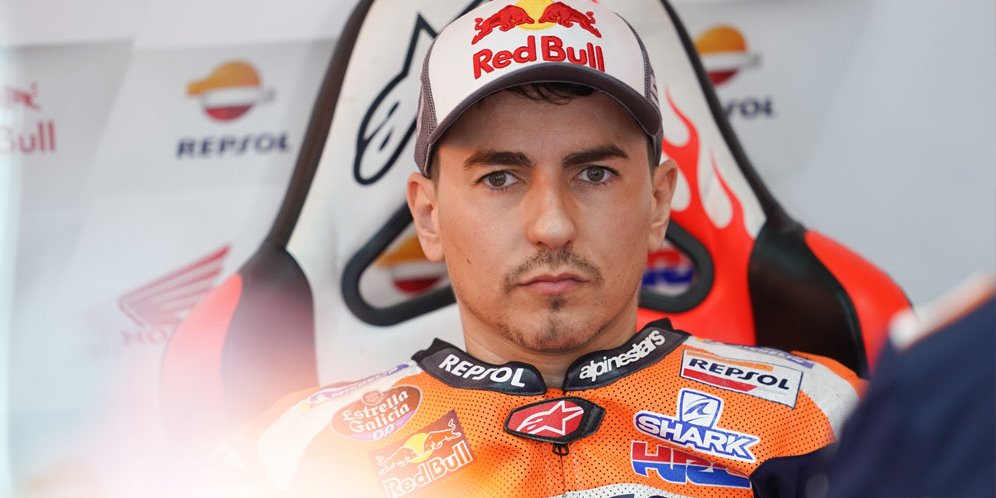 Crutchlow Sebut Lorenzo Bakal Lebih Kompetitif Jika Bertahan di Honda