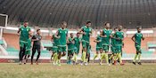 Jelang Lawan Madura United, Latihan Persebaya Diambil Alih Asisten
