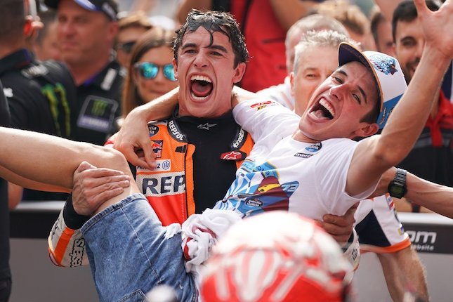 Marc Marquez dan Alex Marquez