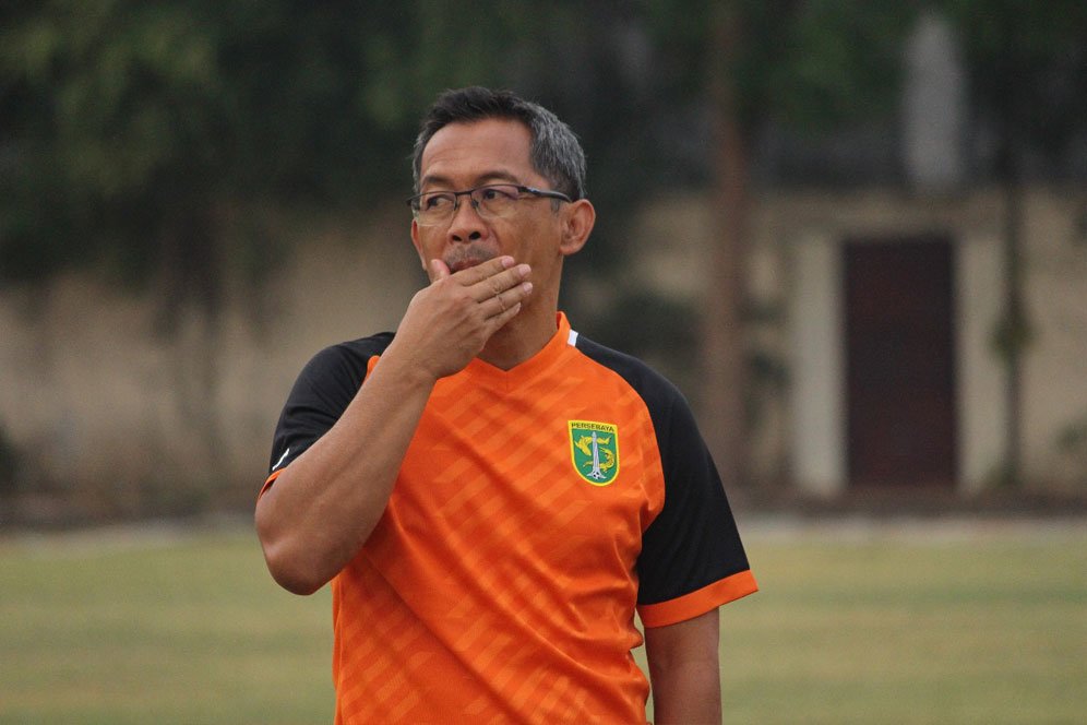 Aji Santoso Lega Persebaya Akhiri Musim dengan Happy Ending