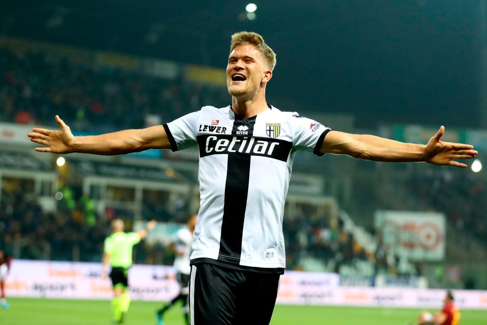 Man of the Match Parma vs AS Roma: Andreas Cornelius