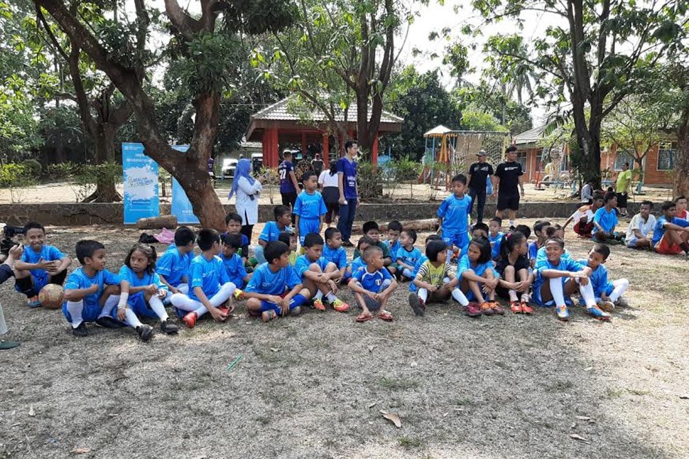 Persita Gelar Coaching Clinic kepada Anak-anak