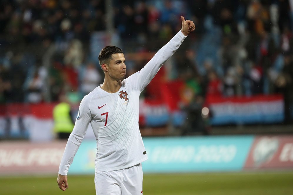 Cristiano Ronaldo vs Lionel Messi: Perbandingan Gol Keduanya di Level Internasional