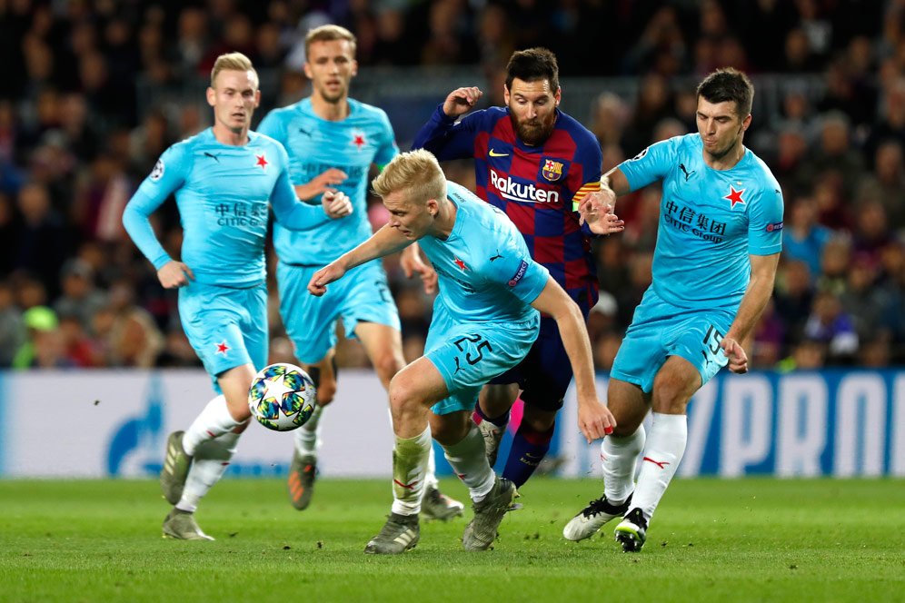 Highlights Liga Champions: Barcelona 0-0 Slavia