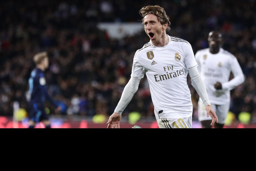 Luka Modric Bukan Lagi Gelandang Inti Real Madrid, Zidane?