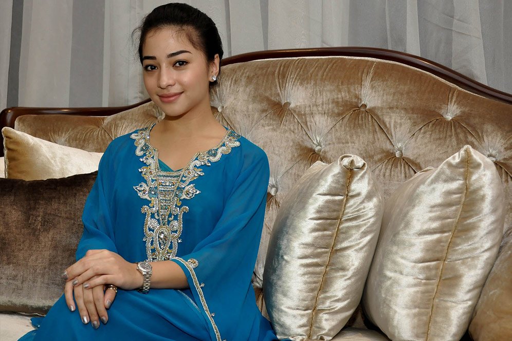 6 Potret Nikita Willy Saat Berolahraga, Mulai Angkat Beban hingga Pole Dance 6 Potret Nikita Willy Saat Berolahraga, Mulai Angkat Beban hingga Pole Dance