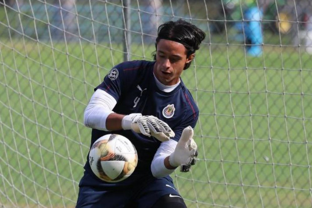 Golazo! Kiper Meksiko ini Jebol Gawang Lawan dari Kotak Penaltinya Sendiri