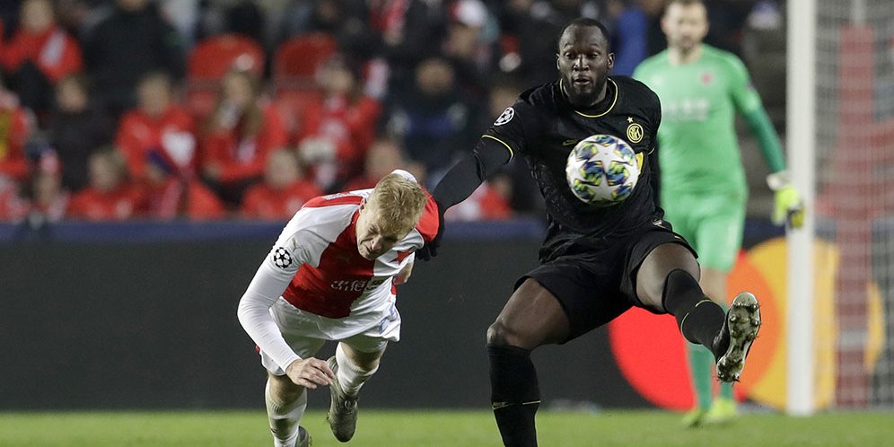 Sudah Menyesal, Manchester United? Lukaku Cetak 250 Gol di Usia 26 Tahun