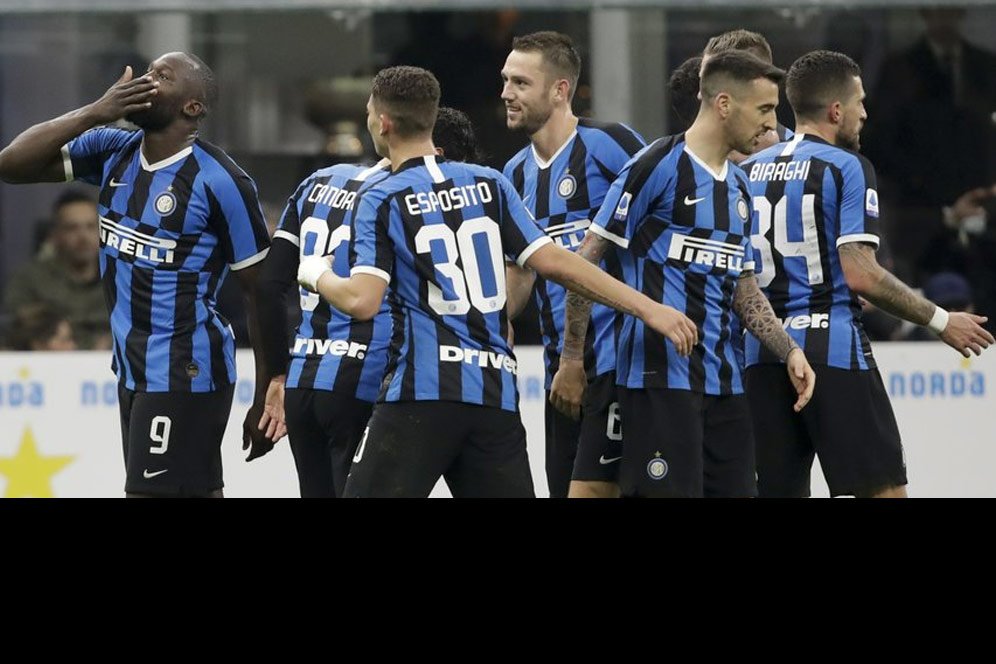 Inter Diprediksi Bisa Kawinkan Gelar Serie A dan Liga Europa Musim Ini