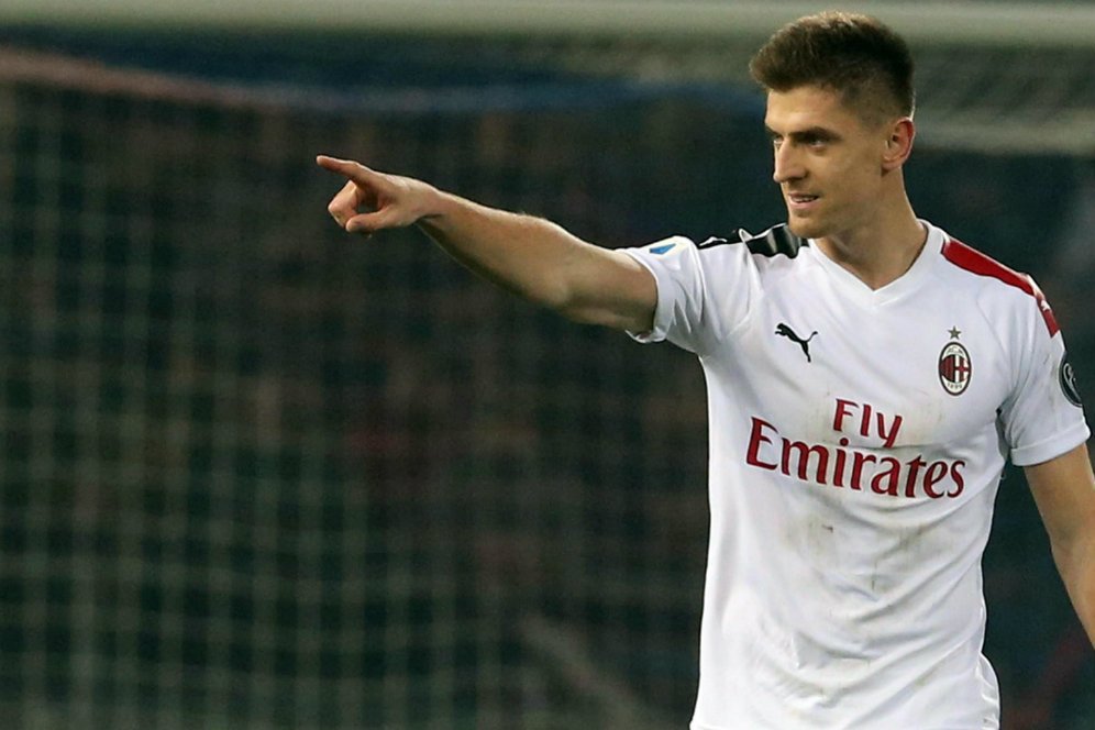 Tinggalkan AC MIlan, Krzysztof Piatek Pindah ke Inggris?